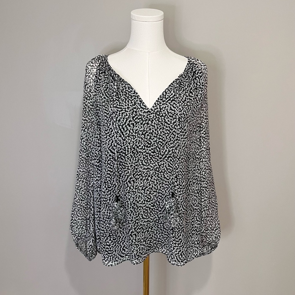 Diane Von Furstenberg Saylor Silk Blouse Size 8 - Picture 2 of 11